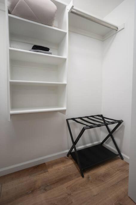 Okc Casita - Newly Remodeled, Modern 2 Bedroom - Family And Pet Friendly Holiday home