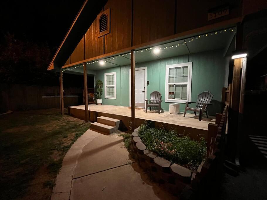 Holiday home Okc Casita - Newly Remodeled, Modern 2 Bedroom - Family And Pet Friendly Oklahoma City