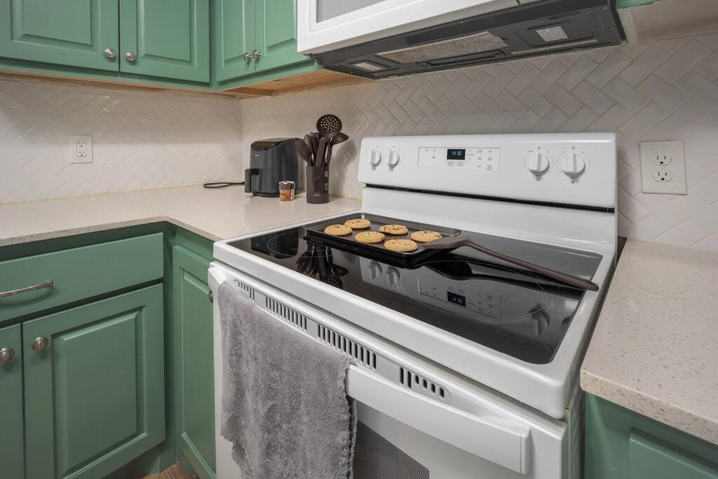 Okc Casita - Newly Remodeled, Modern 2 Bedroom - Family And Pet Friendly Oklahoma City