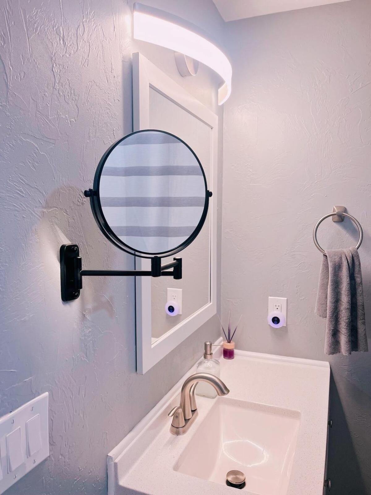 Okc Casita - Newly Remodeled, Modern 2 Bedroom - Family And Pet Friendly *