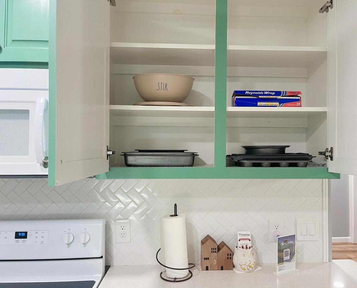 Okc Casita - Newly Remodeled, Modern 2 Bedroom - Family And Pet Friendly Holiday home *